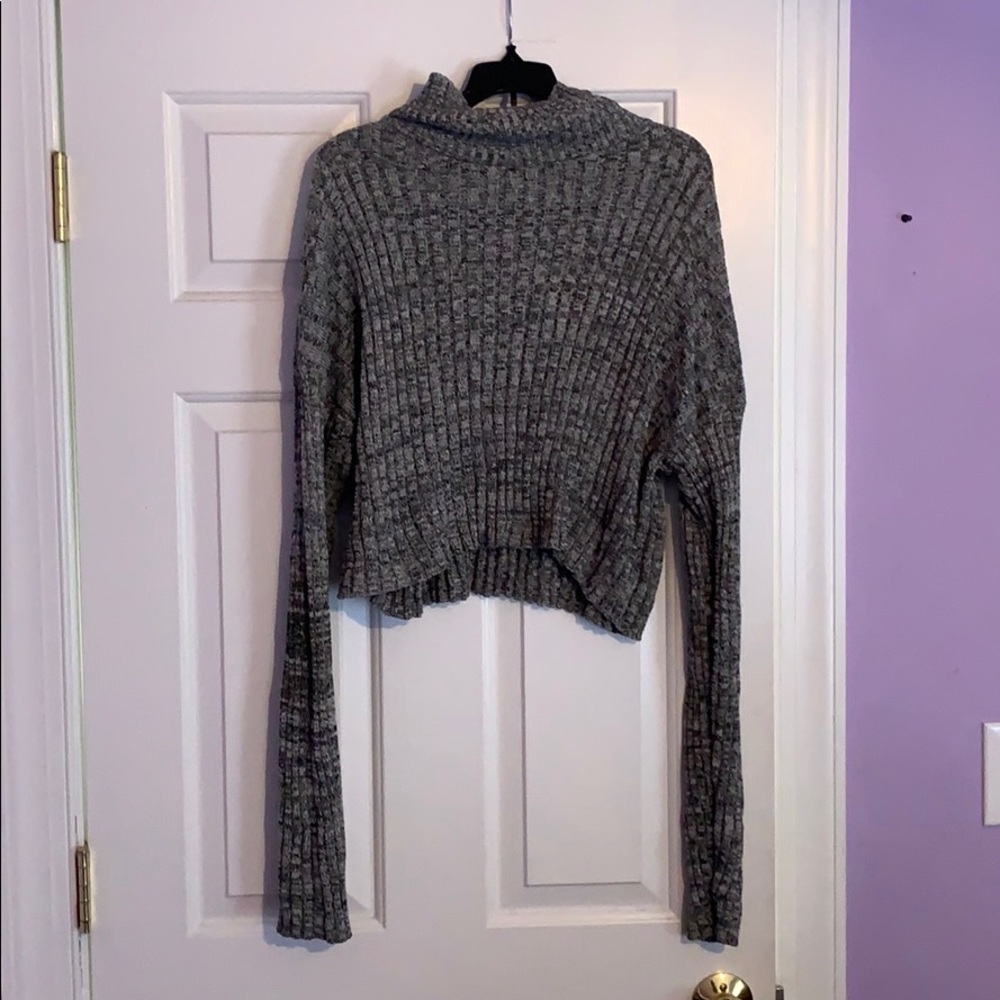 Crop top turtle neck